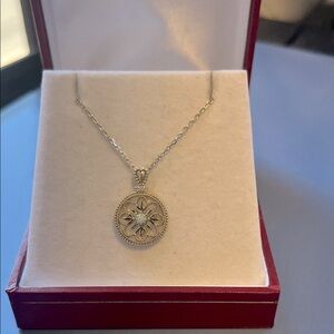 Vintage style pendant necklace